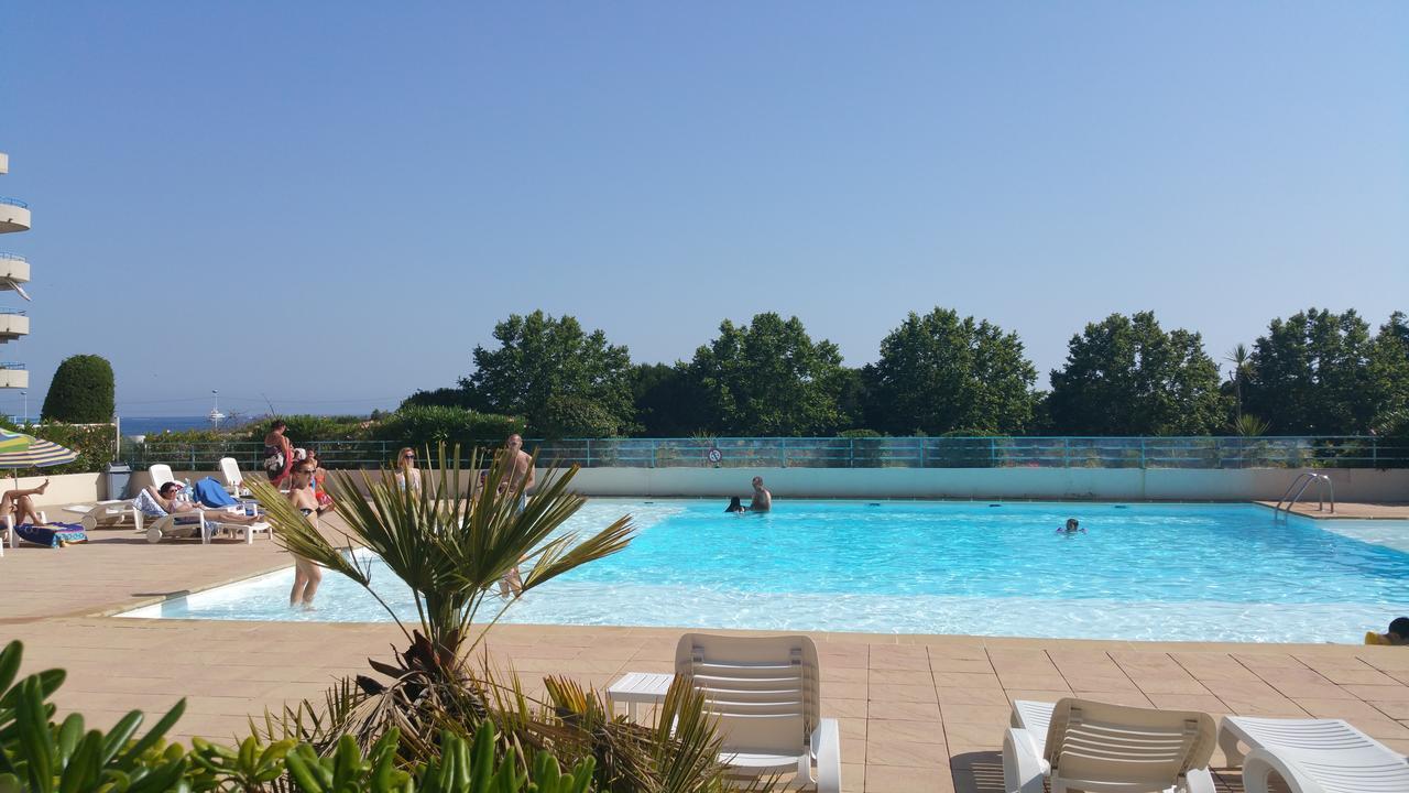 Les Pins Bleus Apartamento *